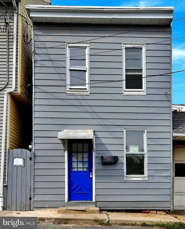 18 S Lehigh St, SHENANDOAH, PA 17976