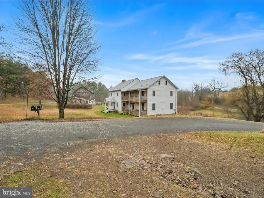 7 N Oak Ln, Schuylkill Haven, PA 17972 - Image #2