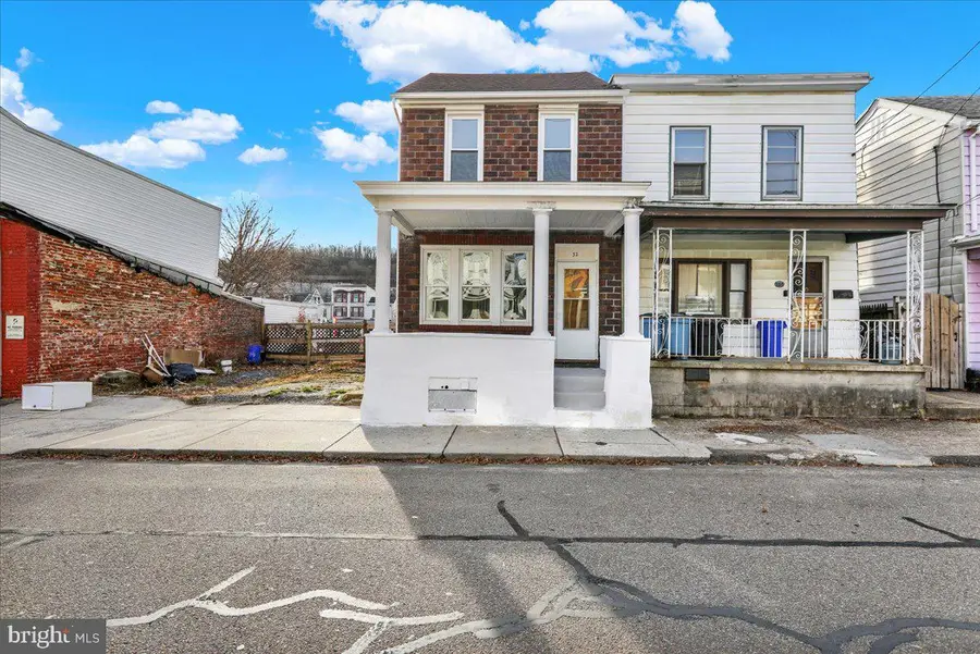 32 S Front St, Saint Clair, PA 17970 - Image #2