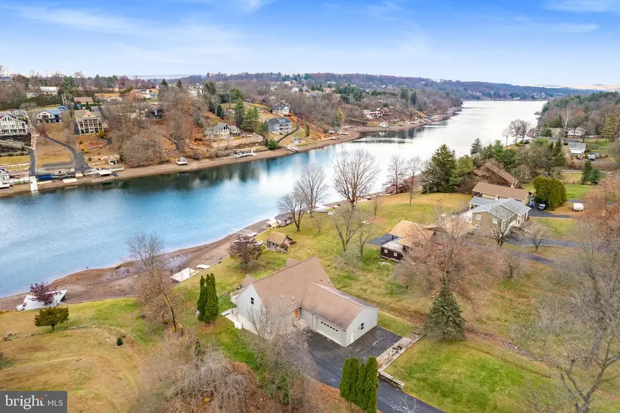 614 W Wynonah Dr, Auburn, PA 17922 - Image #3