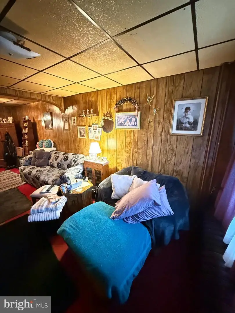 133 N Gilbert St, Shenandoah, PA 17976 - Image #2