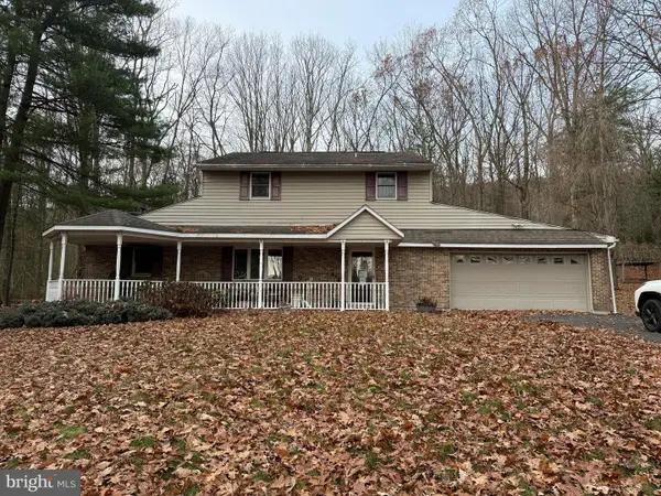 2183 E Grand Ave, TOWER CITY, PA 17980