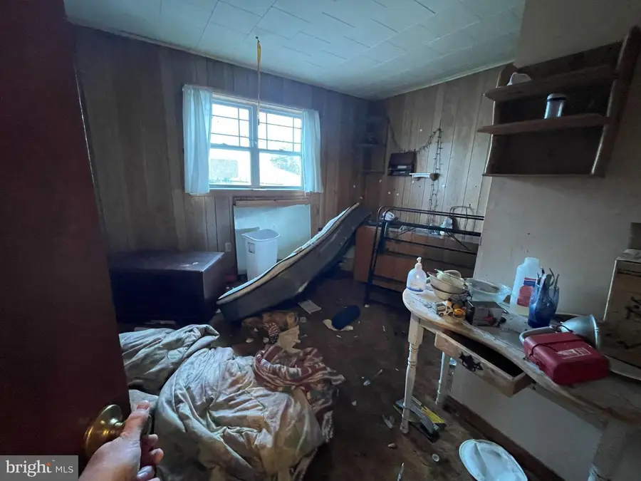 325-327 S Balliet St, Frackville, PA 17931 - Image #3