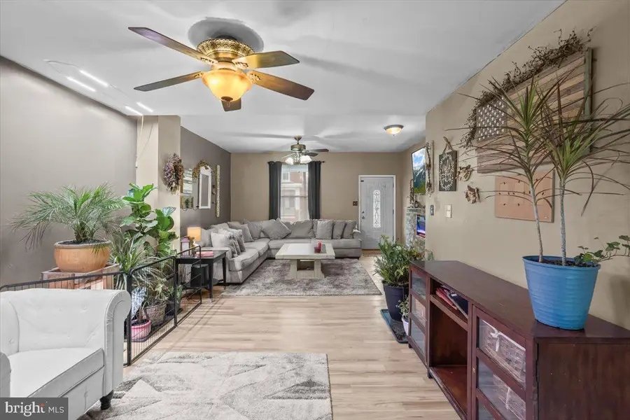 36 S Coal St, Port Carbon, PA 17965 - #3