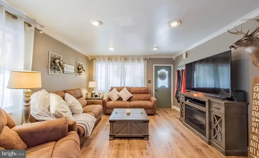 528 Lytle St, Minersville, PA 17954 - Image #2