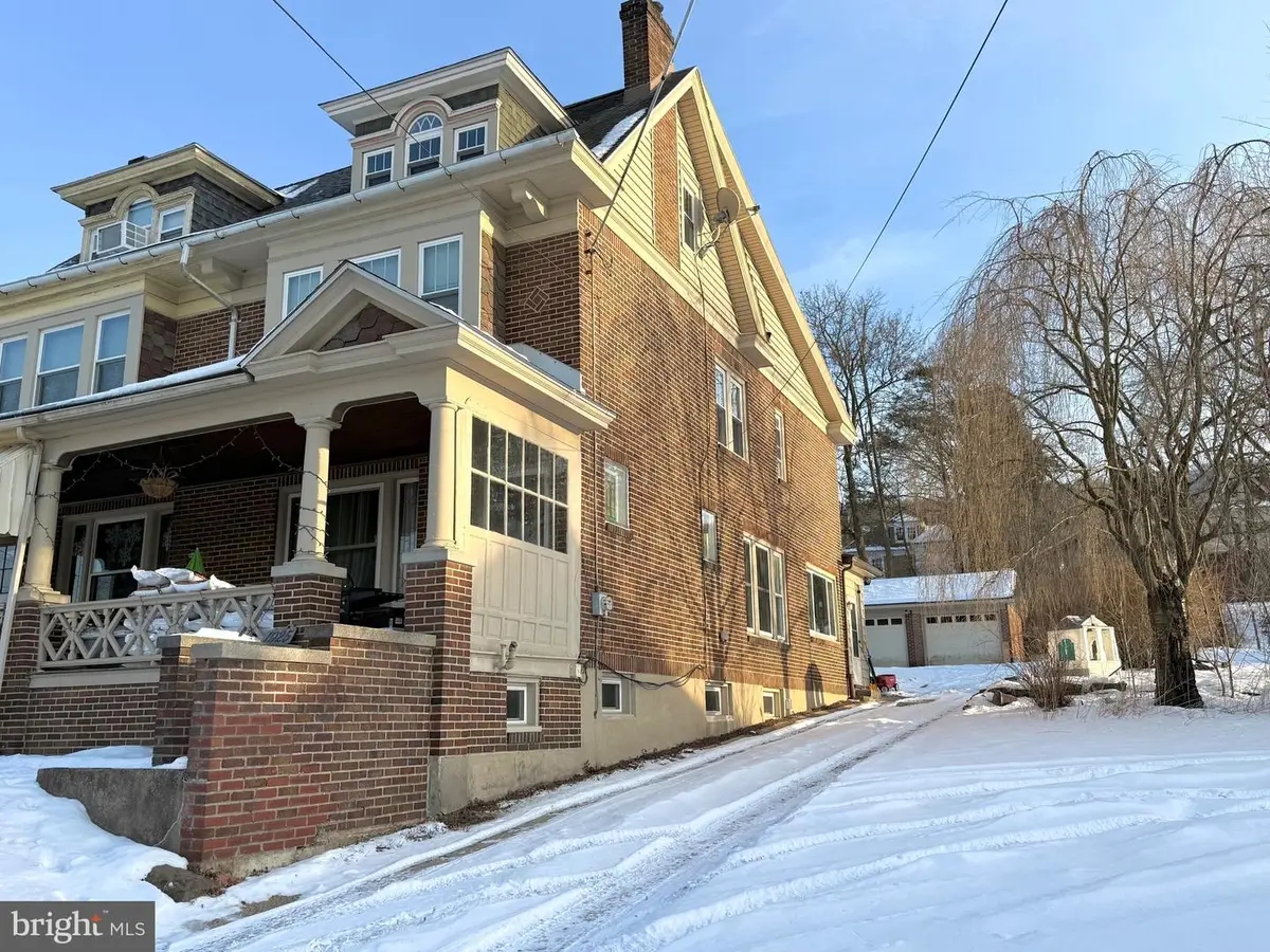 1925 W Norwegian St, Pottsville, PA 17901 - Image #1