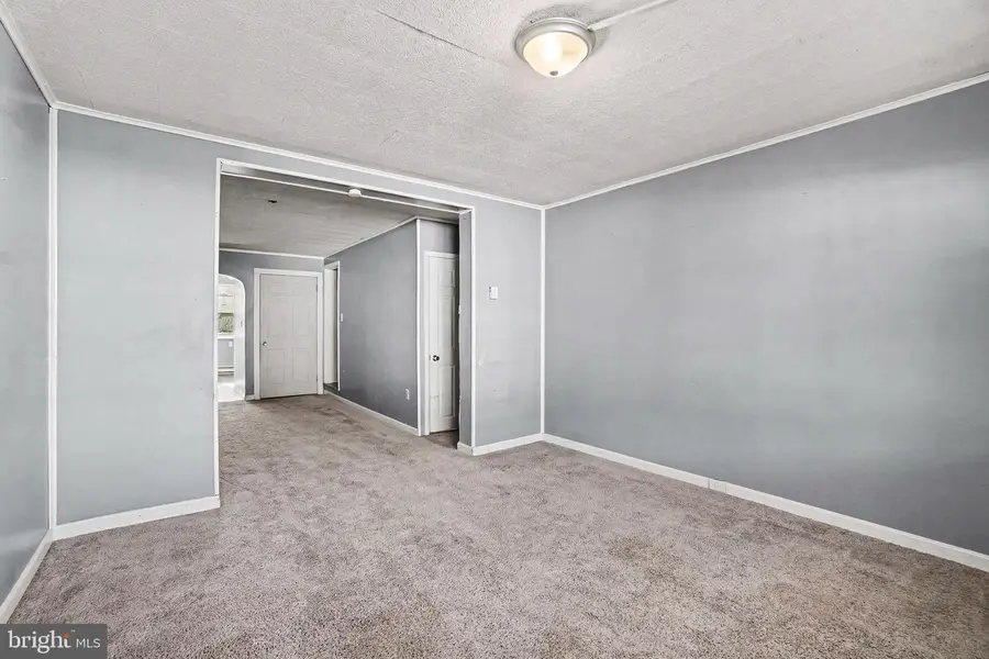 406 E Wiconisco Ave, Tower City, PA 17980 - Image #2