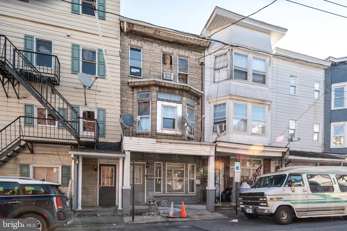 5 S White St, Shenandoah, PA 17976 - Image #1