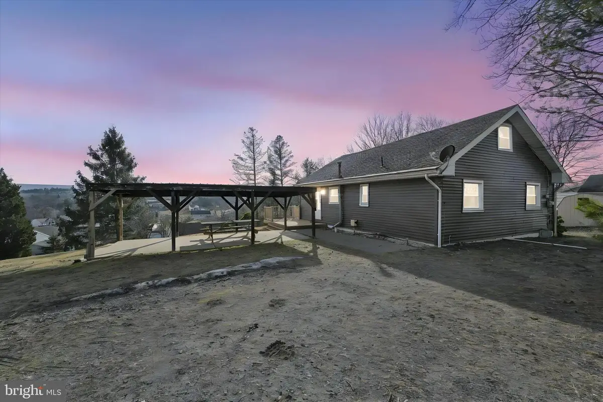 1881 Running Deer Dr, Auburn, PA 17922 - Image #1