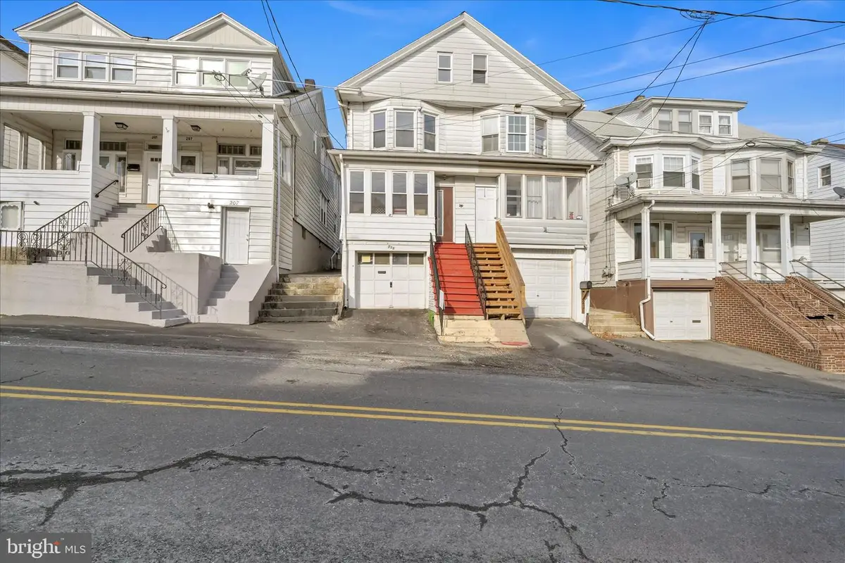 209 S Schuylkill Ave, Shenandoah, PA 17976 - Image #1