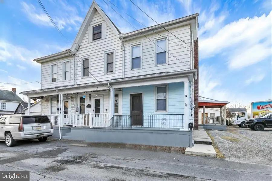 113 S Straub Ave, Orwigsburg, PA 17961 - Image #2