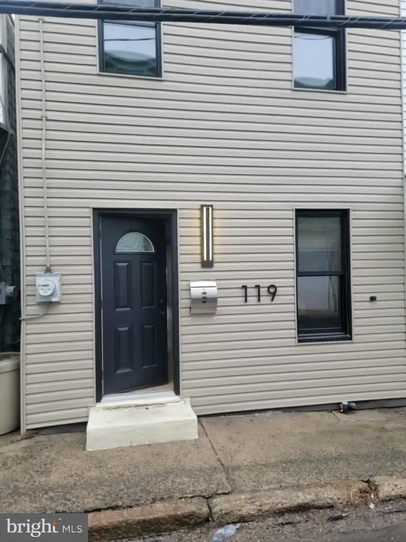 119 Carbon St, Minersville, PA 17954 - #3