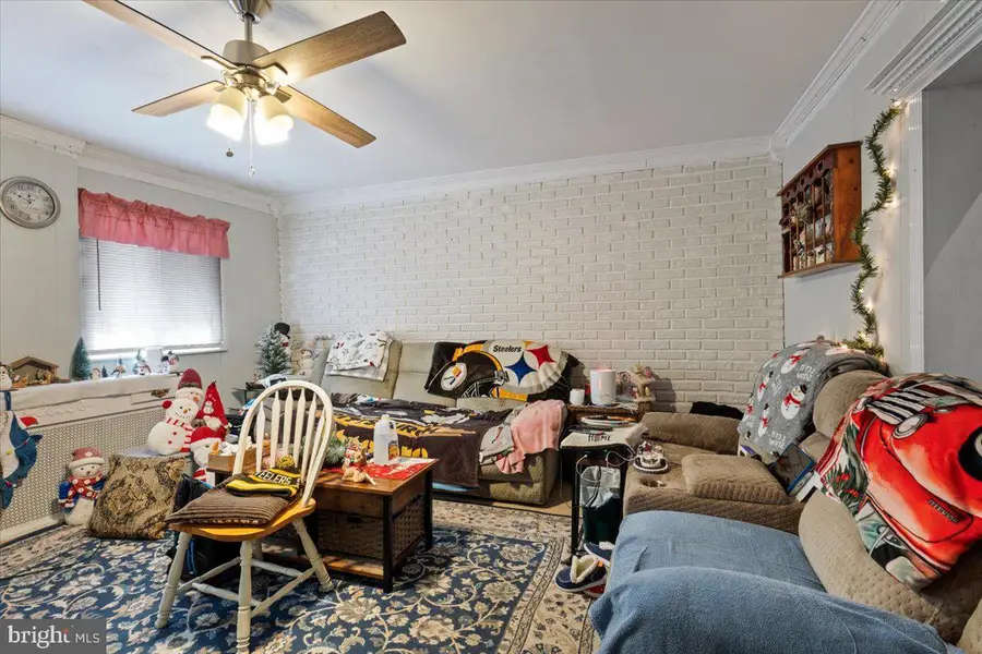 1208 W Norwegian St, Pottsville, PA 17901 - #3