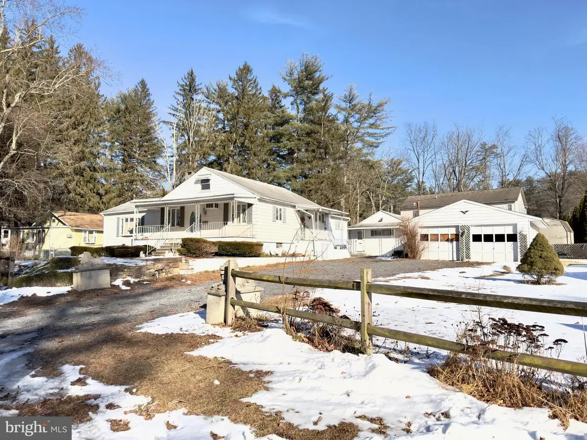 208 Maple Blvd, Orwigsburg, PA 17961 - #1