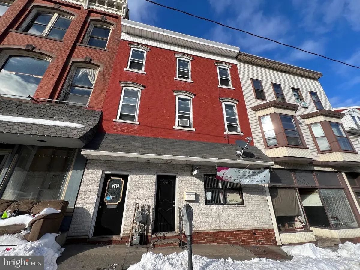 913 Centre St, Ashland, PA 17921 - Image #1