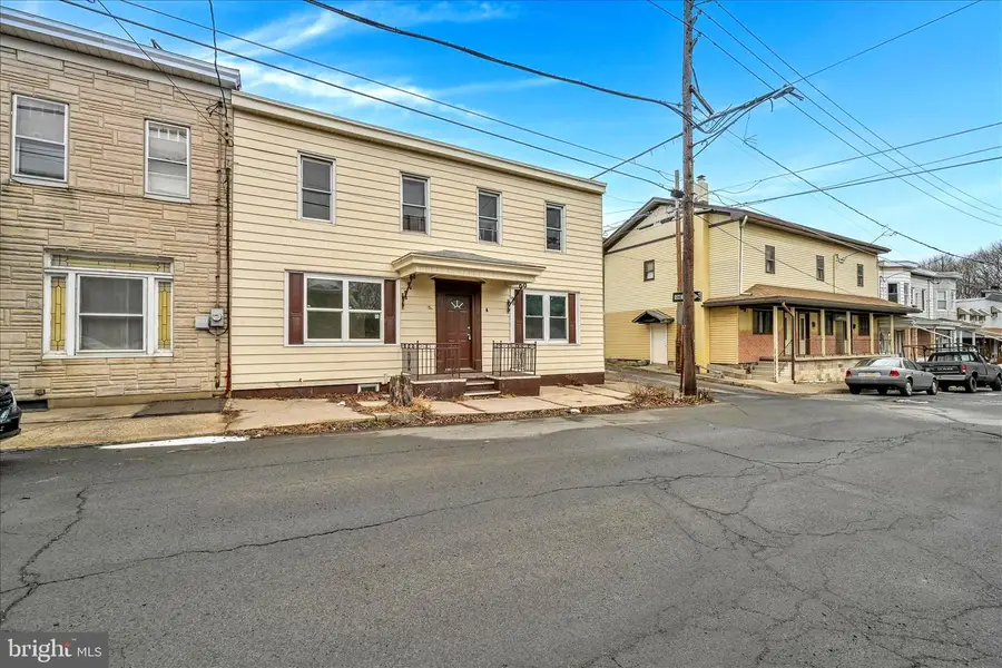 17 E Cherry St, Shenandoah, PA 17976 - Image #2