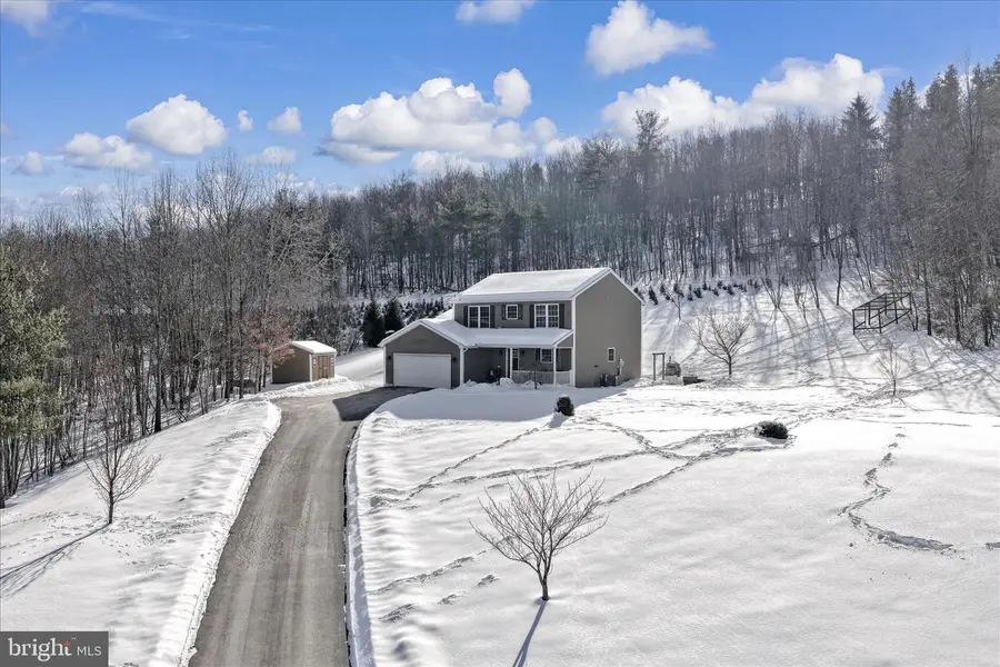 72 Evergreen Dr, New Ringgold, PA 17960 - #3