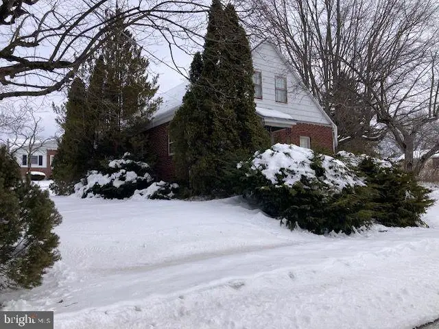 502 S Shenandoah Rd, Ringtown, PA 17967 - #2