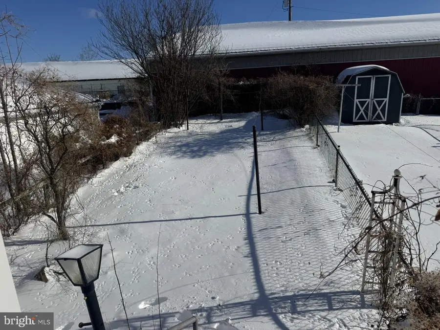 341 S Middle St, Frackville, PA 17931 - #3