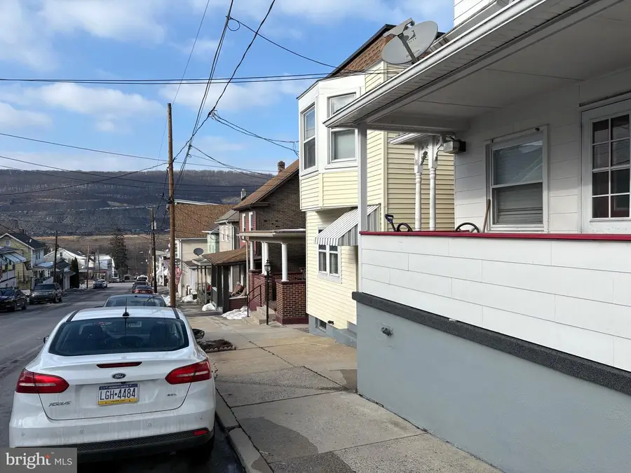 169 S 2nd St, Coaldale, PA 18218 - #2