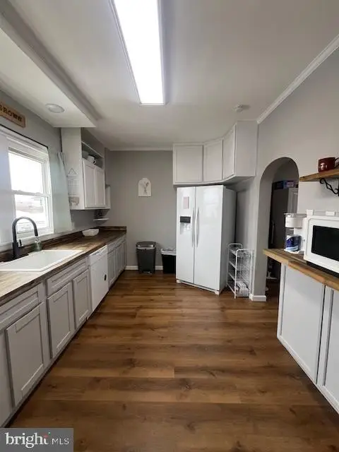 111 Pottsville St, Cressona, PA 17929 - #3