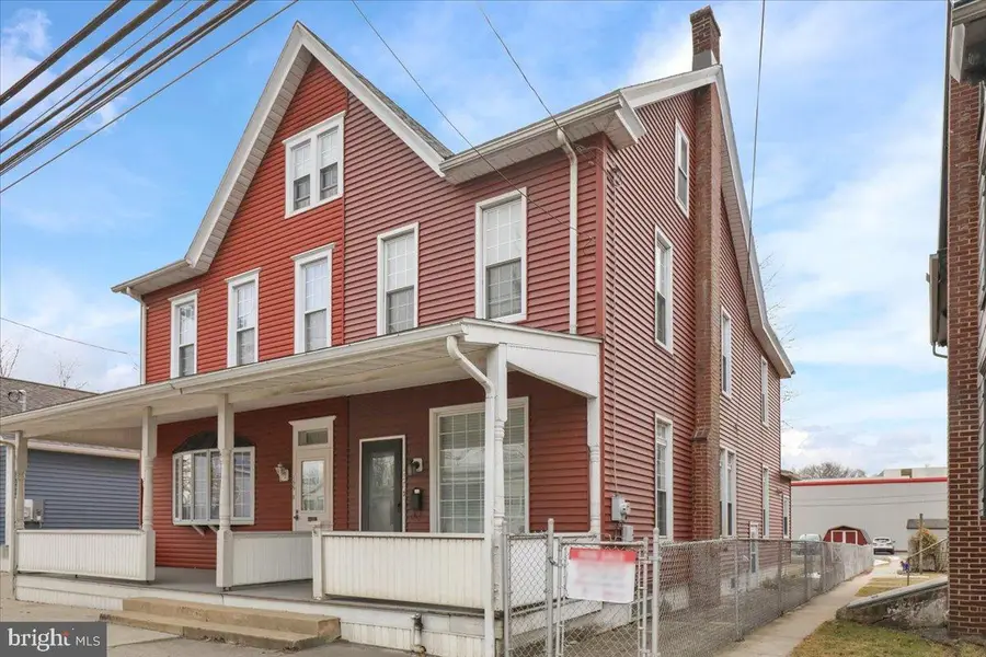 157 N Tulpehocken St, Pine Grove, PA 17963 - #2