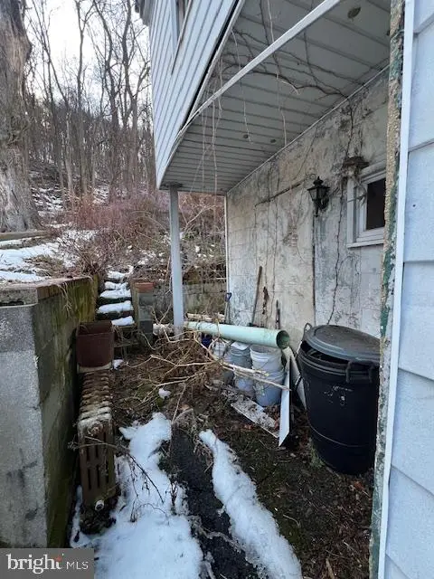 435 Hotel St, Pottsville, PA 17901 - #3