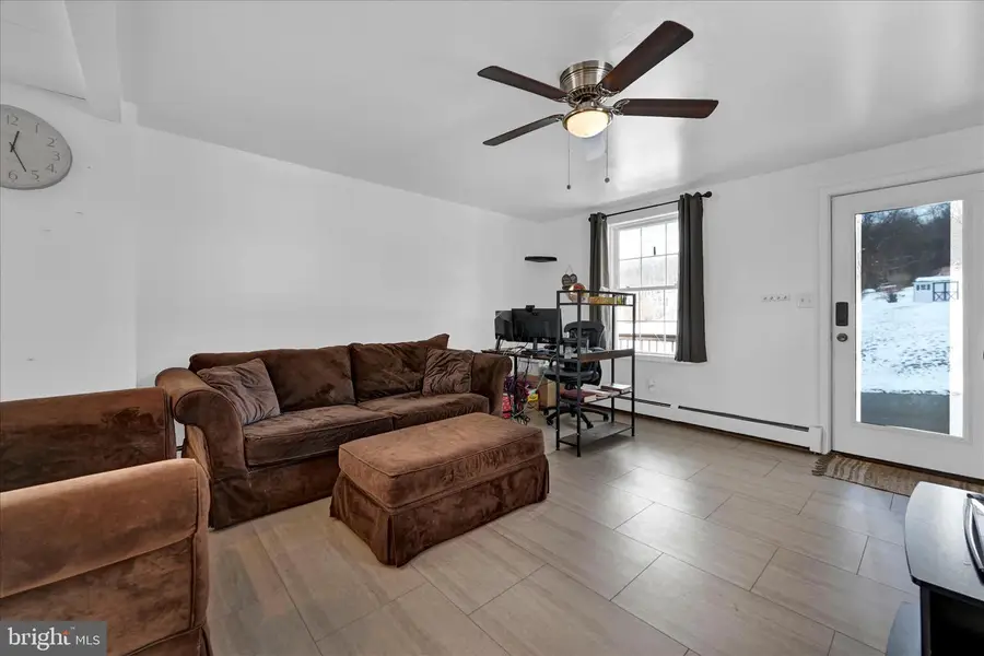 717 5th St, Port Carbon, PA 17965 - #3