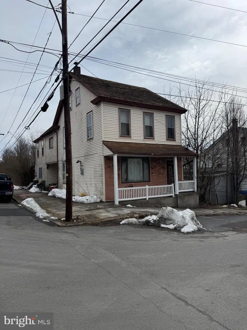 2 E Colliery Ave, Tower City, PA 17980 - #2