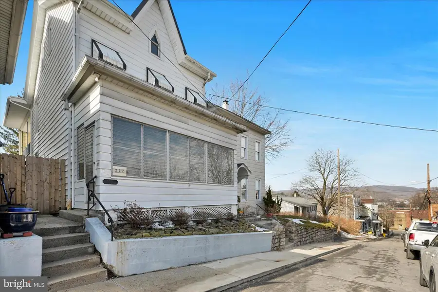 202 High St, Schuylkill Haven, PA 17972 - #2