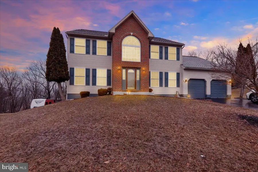 87 Oak Ledge Ave, Schuylkill Haven, PA 17972 - #3