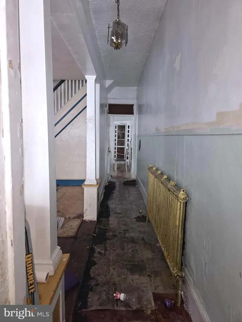 217 W Cherry St, Shenandoah, PA 17976 - #2