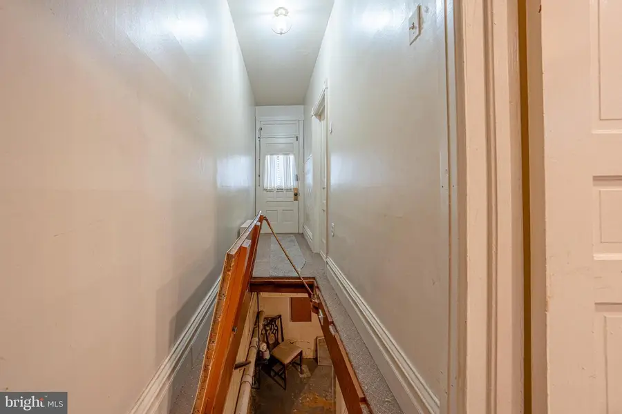 415 Hazle St, Tamaqua, PA 18252 - #3