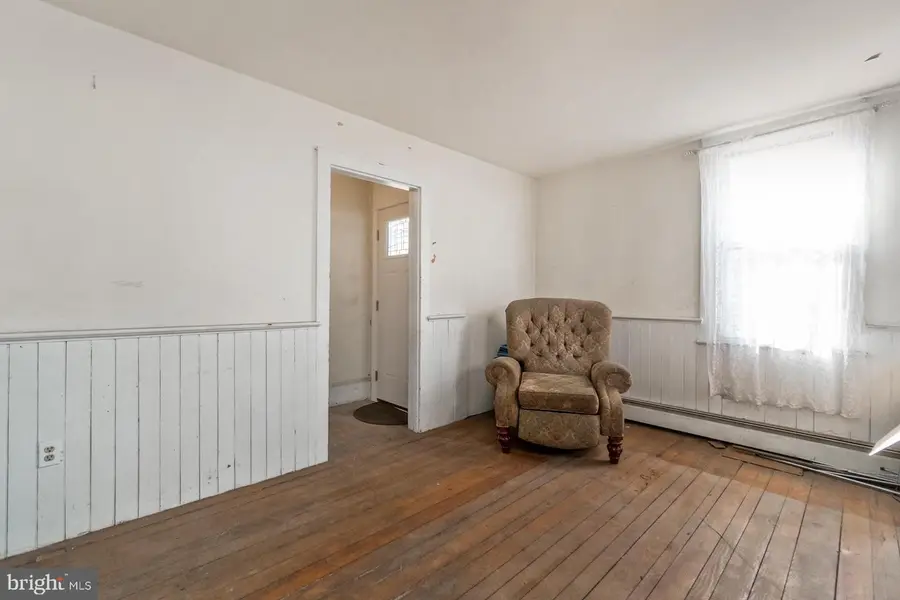 19 Market St, Tamaqua, PA 18252 - #3