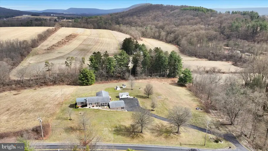 3 Coleman Rd, Hegins, PA 17938 - #3