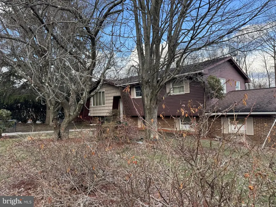 31 Deer Park Dr, Pottsville, PA 17901 - #3