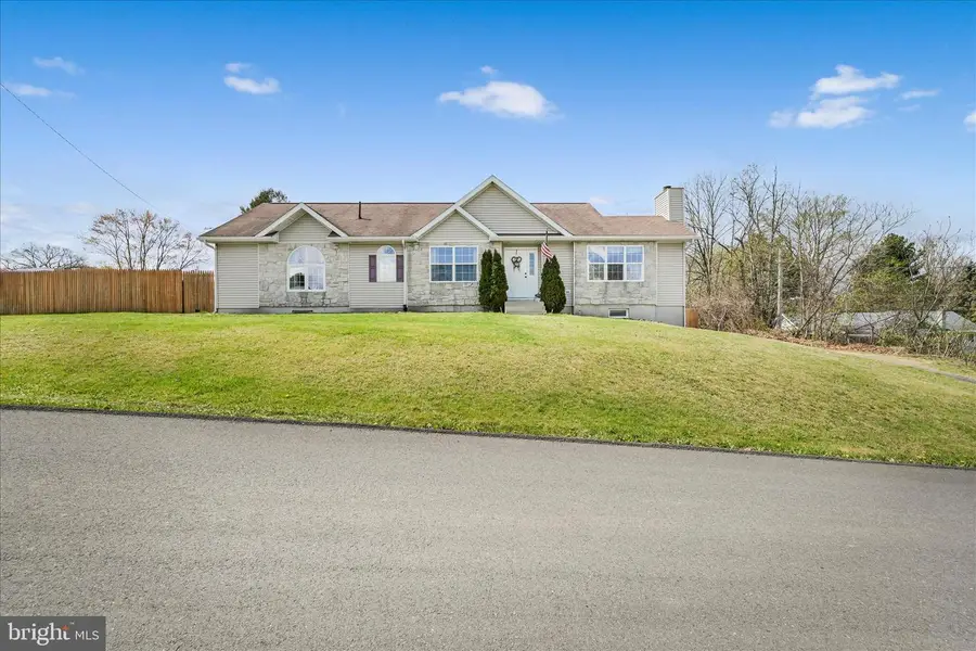 301 Brown St, Port Carbon, PA 17965 - #3