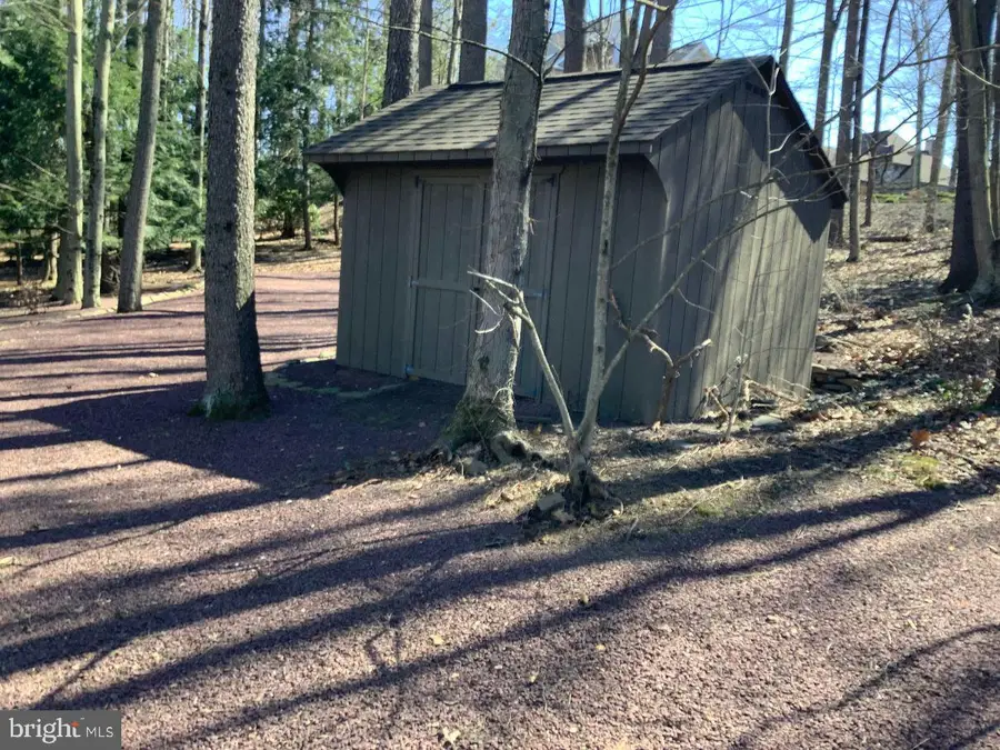 213 Norwegian Woods Dr, Pottsville, PA 17901 - #3