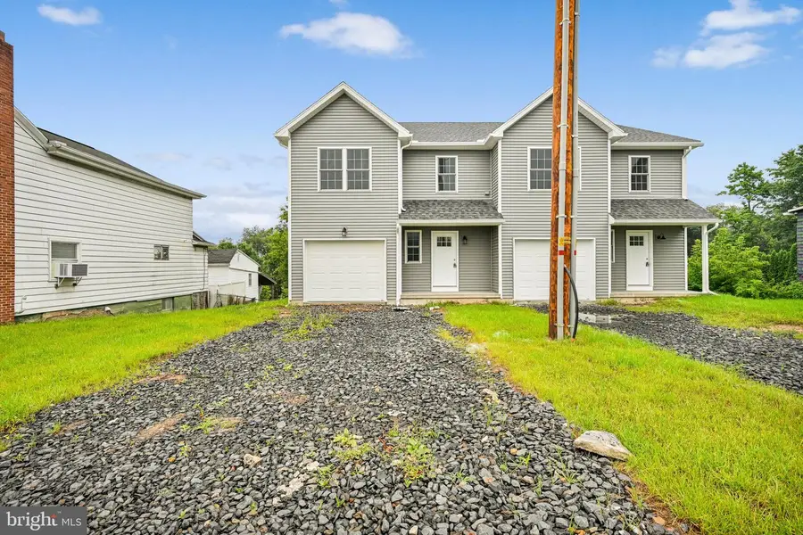 1342 Seneca St, Pottsville, PA 17901 - #3