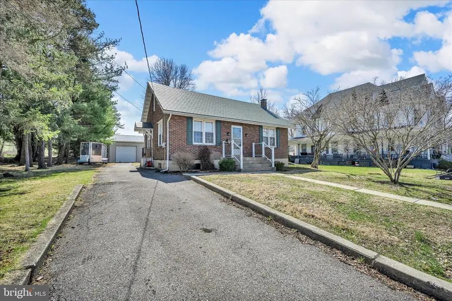 417 S Wayne St, Orwigsburg, PA 17961 - #2