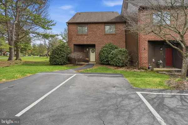 1001 Village Rd, ORWIGSBURG, PA 17961