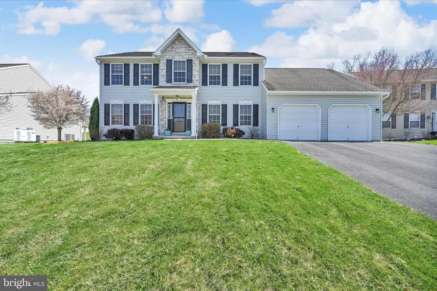 111 Holly Rd, Orwigsburg, PA 17961 - #3