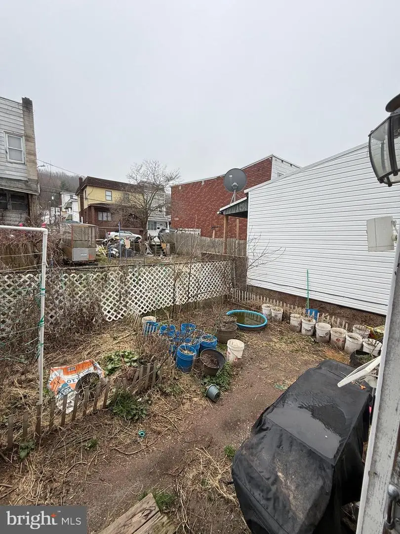 316 W Mahanoy St, Mahanoy City, PA 17948 - #3