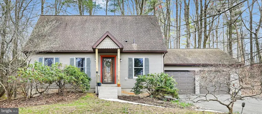 2504 & 2503 Wagon Wheel Dr, Auburn, PA 17922 - #2