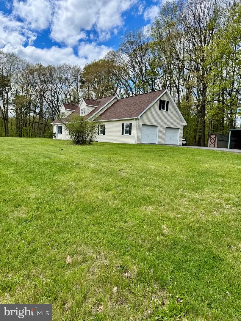 954 Schuylkill Mountain Rd, Schuylkill Haven, PA 17972 - #2