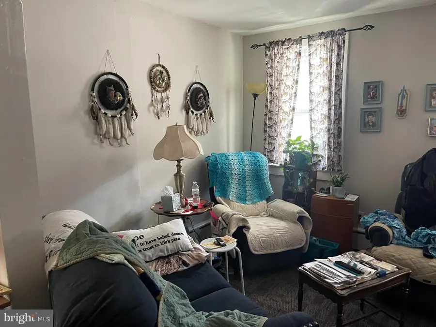 208 W Railroad St, Pottsville, PA 17901 - #3