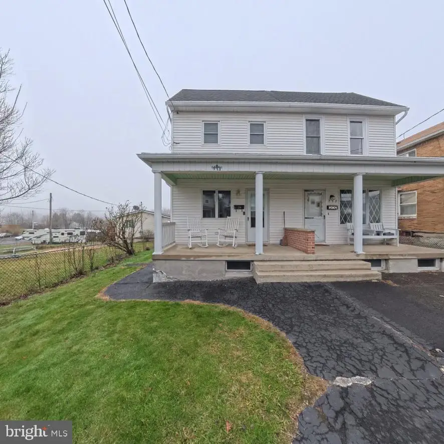 234 S Broad Mountain Ave, Frackville, PA 17931 - #3