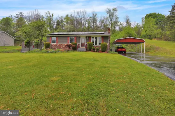 183 E Adamsdale Rd, ORWIGSBURG, PA 17961