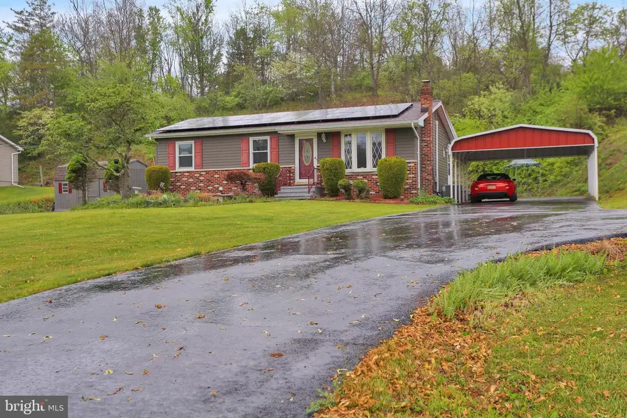 183 E Adamsdale Rd, Orwigsburg, PA 17961 - #2