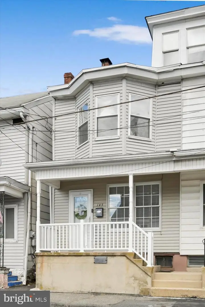 145 N Railroad Ave, Frackville, PA 17931 - #2